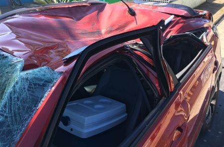 NASCERAM DE NOVO – Casal capota mais de cinco vezes na BR-101 e sobrevive