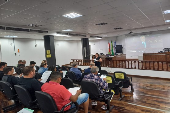 Pessoas envolvidas em delitos de trânsito cursam programa “Cidadania sobre Rodas”