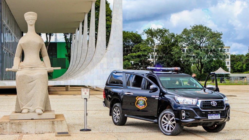 STF vai alugar carros blindados para ministros usarem no RJ: investimento milionário