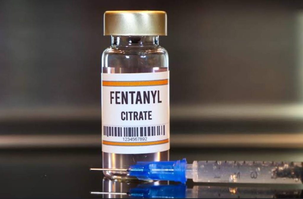 Servidor de SC e comparsa que furtavam Fentanil de unidade pública e revendiam para outros estados são presos pela PC