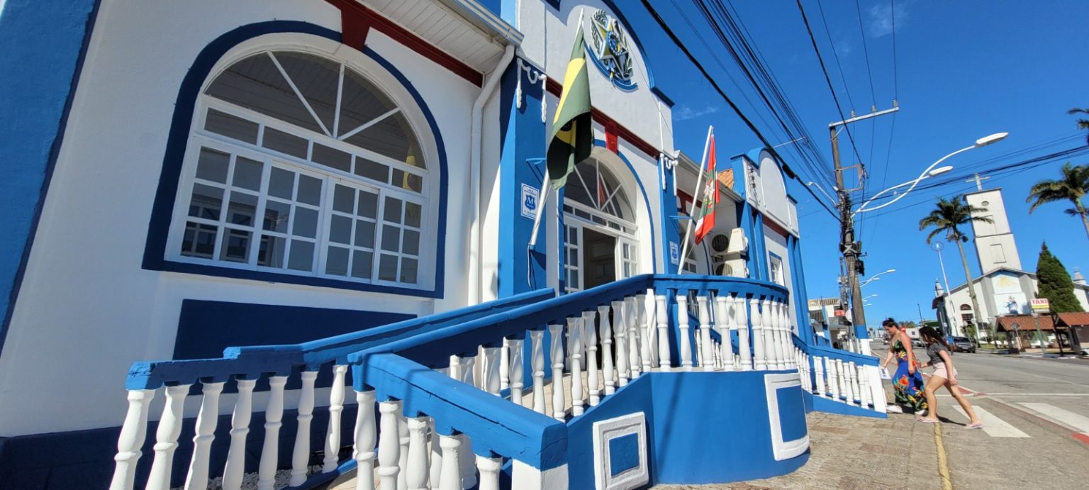 Prefeitura de Penha lança concurso público para 28 vagas