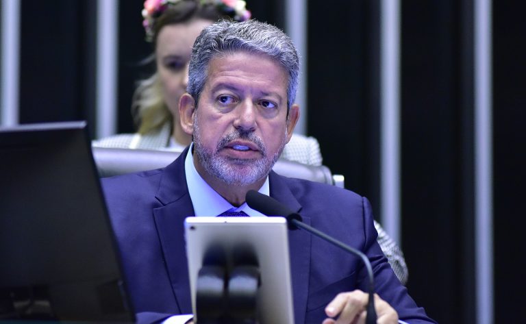 AO VIVO: Câmara vota novo arcabouço fiscal com Fundeb e Fundo do DF fora do teto