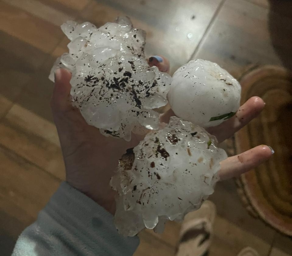 Pedras de granizo do tamanho de ovos de galinha atingem SC