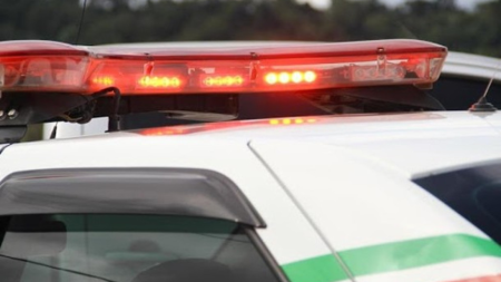 Homem entra em luta com ladrão em residência e descobre que invasor é seu próprio irmão