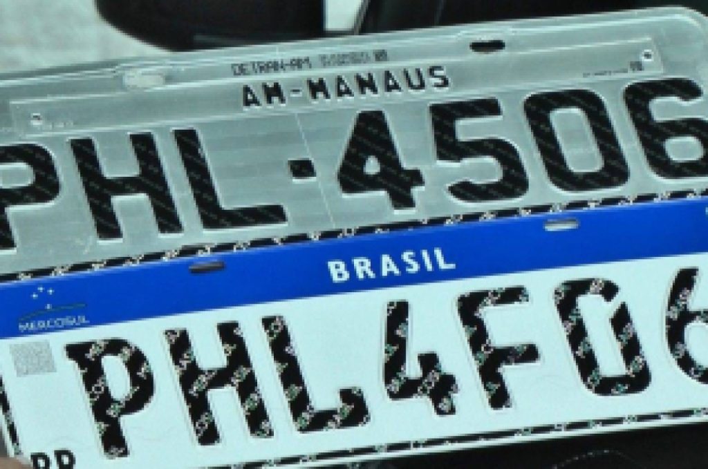 MAIS GASTOS? Senadores discutem nesta terça a volta das antigas placas com dados de ‘municípios’