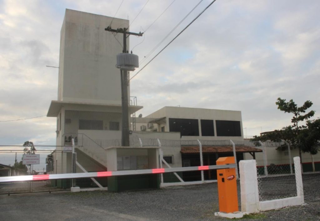 UPA – Preso da justiça leva choque durante serviço externo em Barra Velha