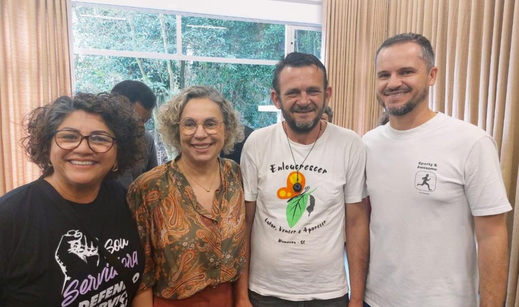 Associação ‘Enloucrescer’ de Blumenau vence Prêmio Nise da Silveira em Brasília