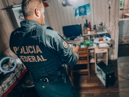 Operação da PF em Santa Catarina combate pornografia infantil pela internet