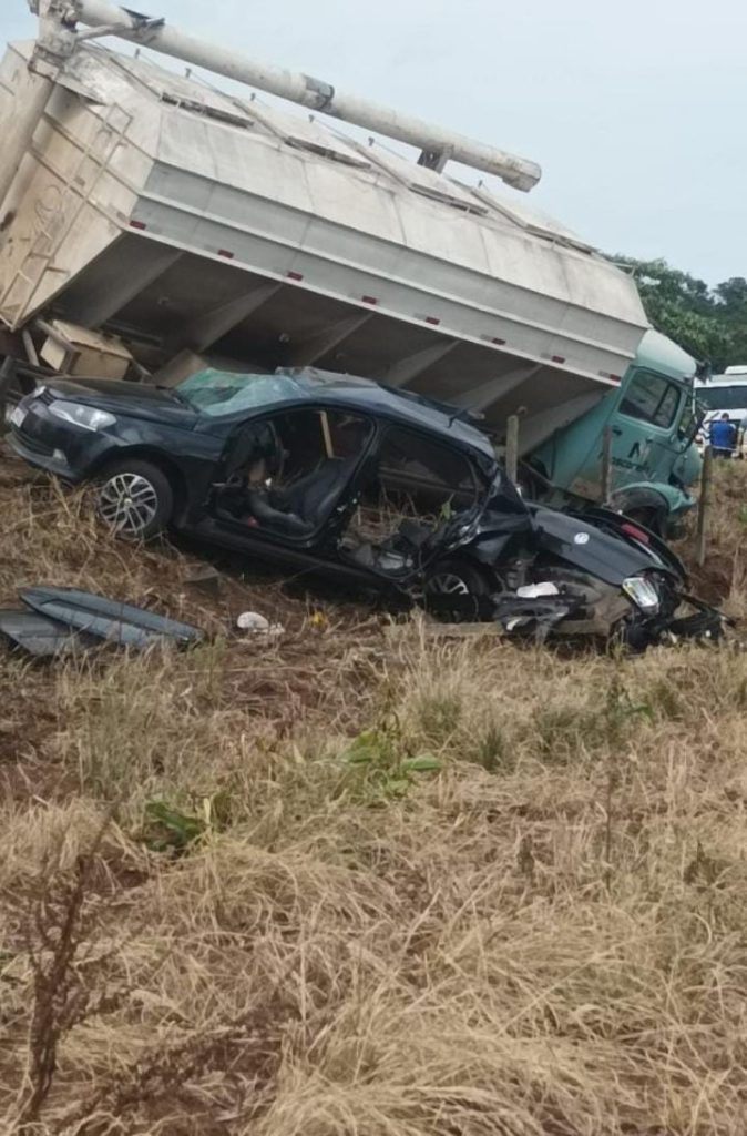 Em SC casais morrem em gravíssimo acidente de trânsito