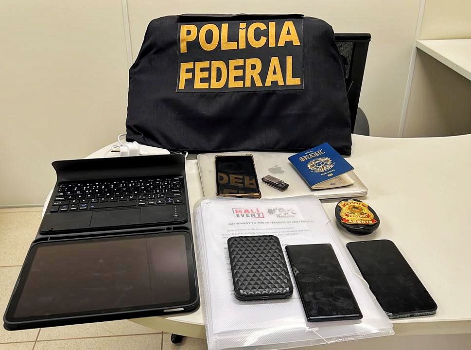 Operação da PF apura recrutamento suspeito de artistas brasileiros para a Turquia