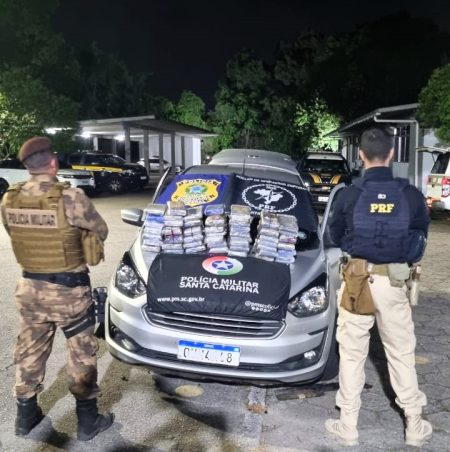8 MILHÕES – PRF e PM de SC apreendem quase 50 kg de cocaína em ação na BR-101