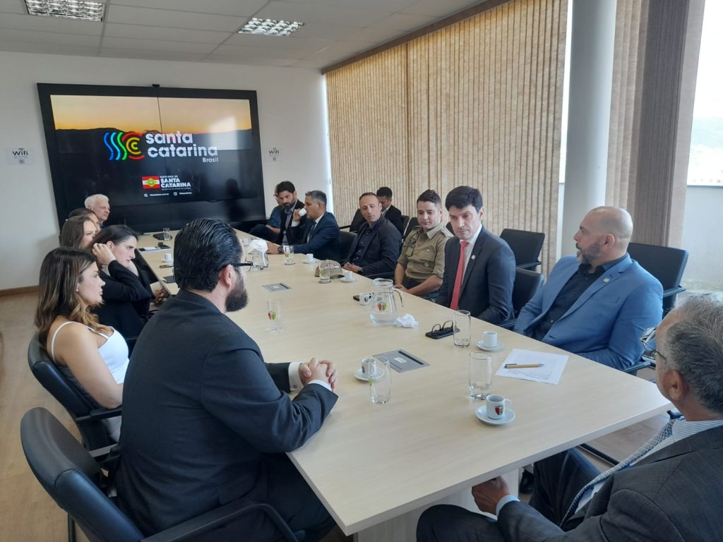 ESTAÇÃO VERÃO: Secretarias, forças de Segurança e Consulados discutem ações preventivas
