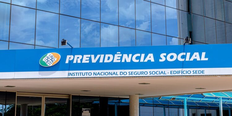 Convocação do INSS irá beneficiar 1,8 mil candidatos