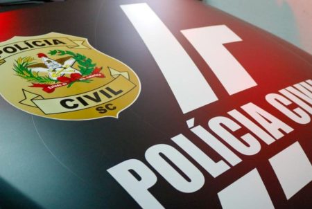 Acusado de estuprar a própria filha é preso em Santa Catarina