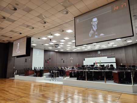 Universidade Gratuita tem mais uma vitória na Justiça após processo ser extinto no TJSC
