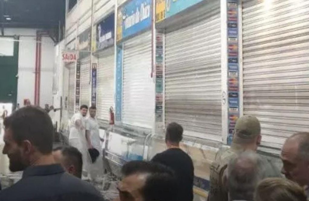 URGENTE – MPSC interdita 14 peixarias no Mercado Público de Florianópolis: “tinham até larvas”