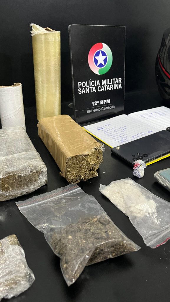 Jovem que escondia droga na casa do próprio pai é preso em flagrante no litoral de SC