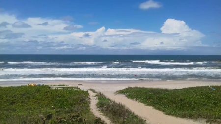 Liminar do MP proíbe proprietário de continuar obras em praia do Litoral Norte catarinense