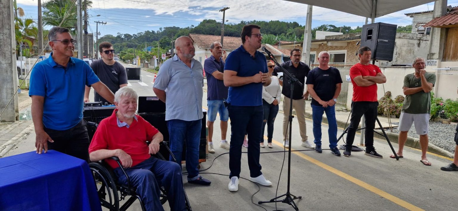 Em Penha obras de pavimentação entregues pela prefeitura garantem acessibilidade e valorização imobiliária