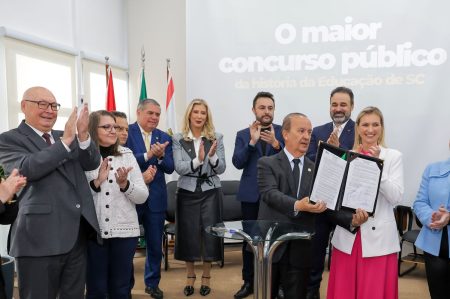 10 MIL VAGAS – Santa Catarina lança maior concurso público da história