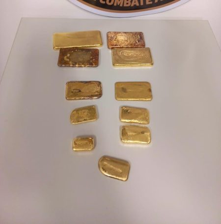 PF apreende mais de R$ 1 milhão em ouro com passageiro em aeroporto internacional