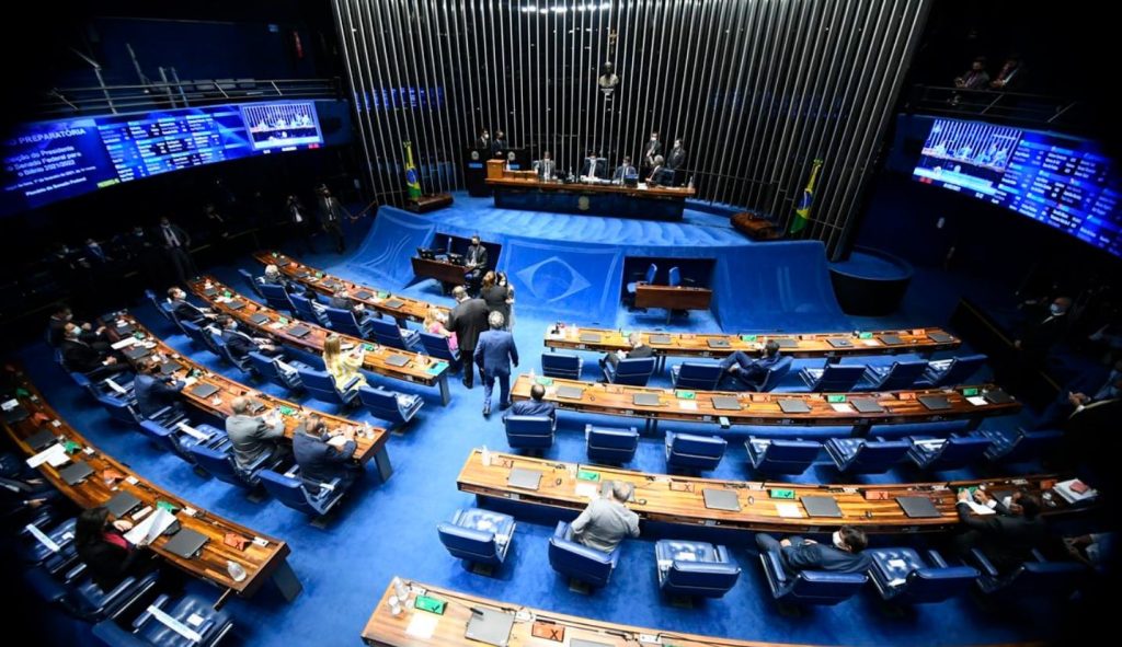 URGENTE – Senado aprova taxação de compras internacionais de até US$ 50