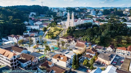 Estuprador que engravidou enteada é condenado a 65 anos de prisão em Santa Catarina