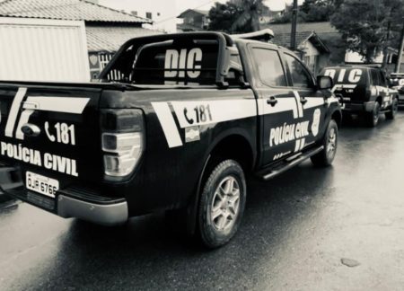 VÍDEO – “Rigor” de facção criminosa de SC envolvido em vários crimes é preso na maior cidade do estado