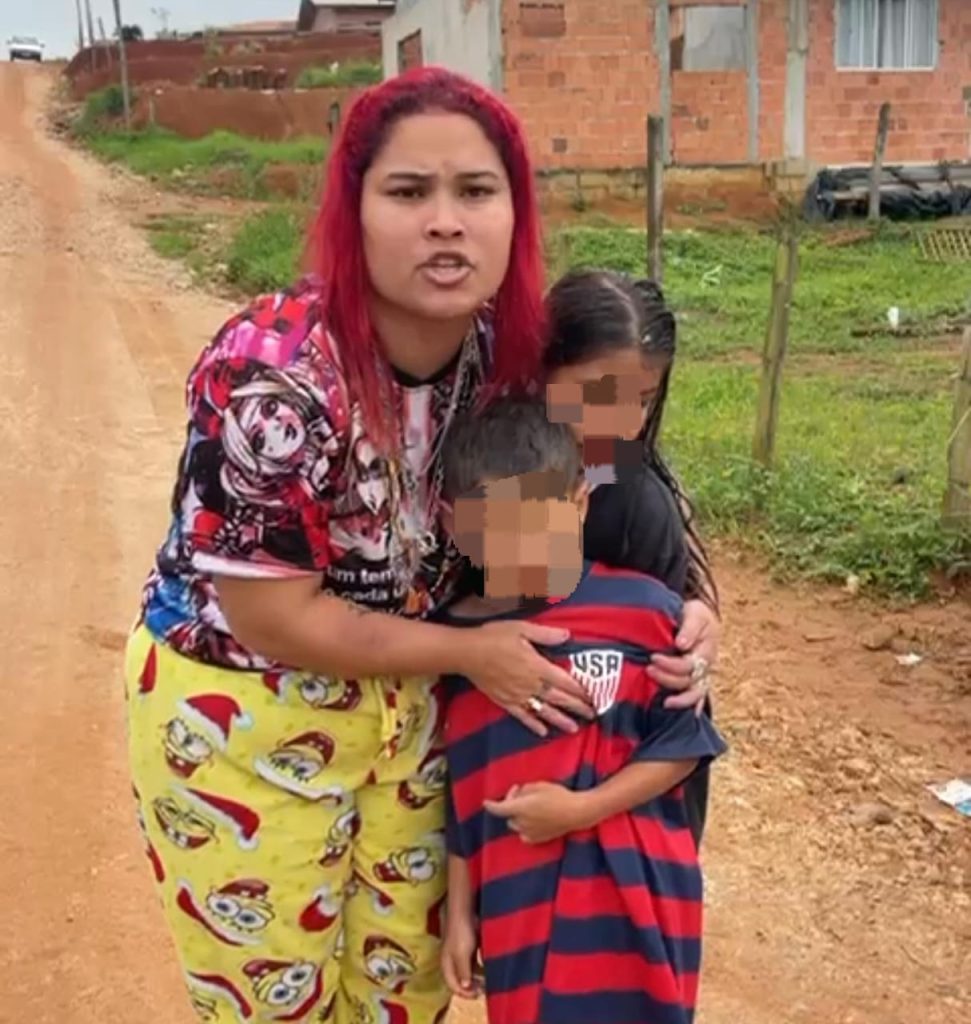 VÍDEO – Casal de crianças que fugiu em Barra Velha é localizado em construção