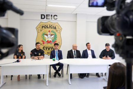 Polícia divulga balanço da operação que prendeu contadores suspeitos de fraudar notas fiscais em SC