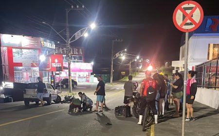 VÍDEO – Motorista invade pista contrária e mata motoboy em Barra Velha