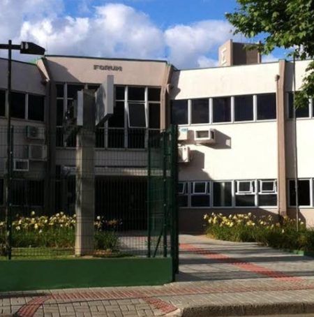 Homem expulso de Clube em SC é condenado após atropelar segurança