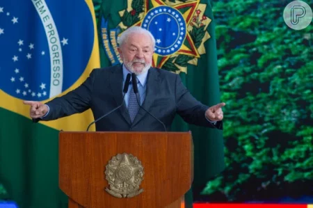 Após pane avião de Lula faz pouso de emergência no México