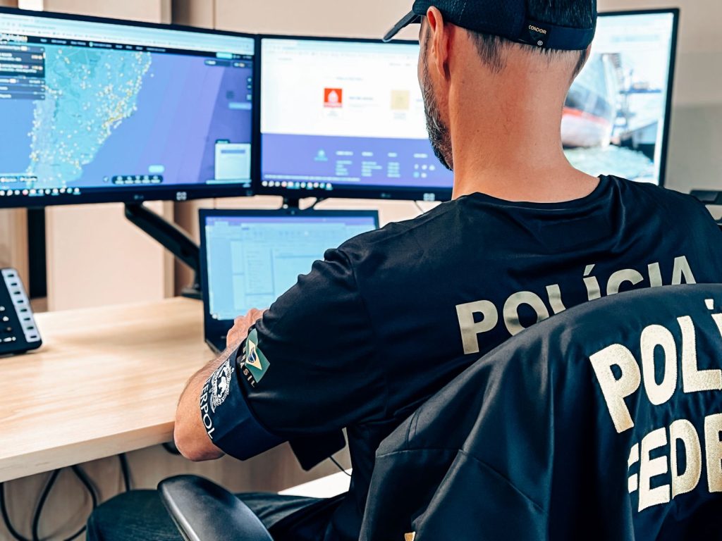 Polícia Federal de SC prende argentino estuprador procurado pela Interpol