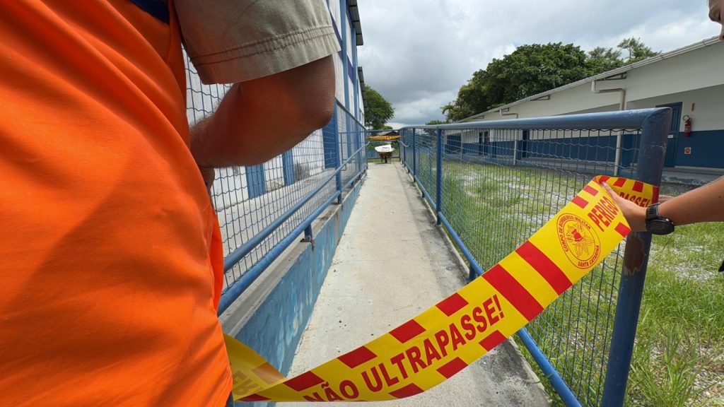 Defesa Civil de Penha interdita ginásio da Escola Rubens João de Souza por riscos estruturais