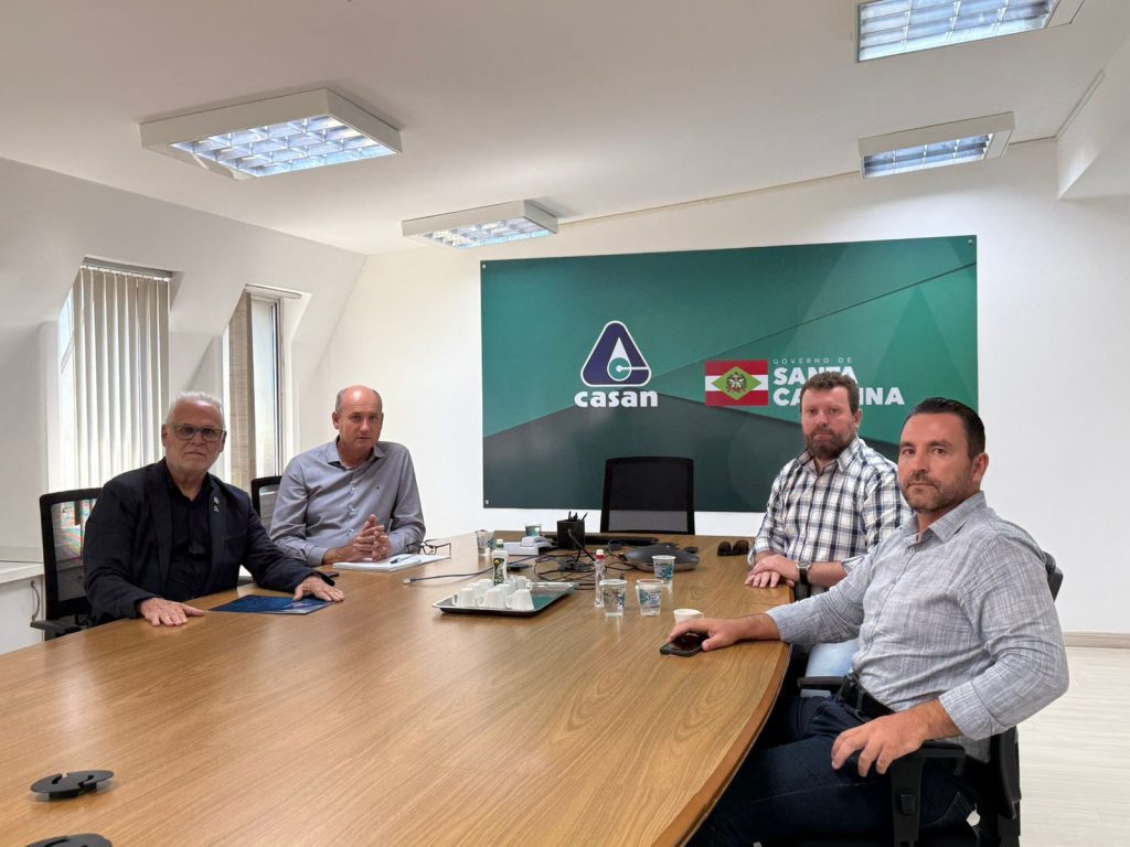 CASAN – Equipe do prefeito Daniel Cunha vai à Florianópolis em busca de melhorias para Barra Velha
