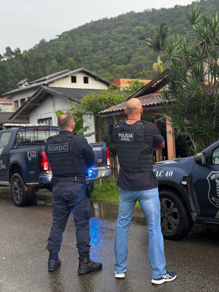 VÍDEO – Adolescente desaparecida em Joinville é localizada no litoral após dias de busca intensiva