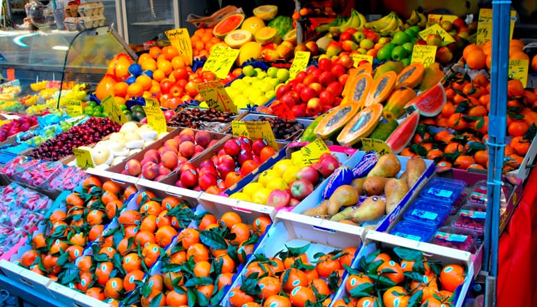 Em época de calor saiba como armazenar frutas e legumes: dentro ou fora da geladeira?