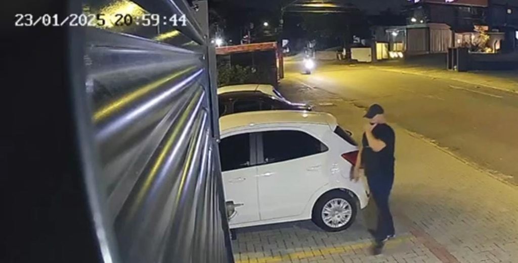 VÍDEO – DIC de SC prende um dos maiores ladrões de carros que atuava no Estado