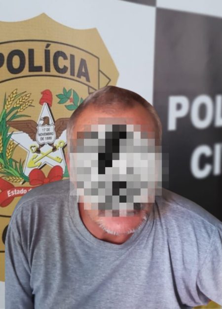 Homem oferece pizza, estupra duas crianças e é preso em Penha