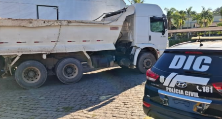 DIC – Preso em Barra Velha homem de posse de caminhão furtado avaliado em mais de R$250 mil