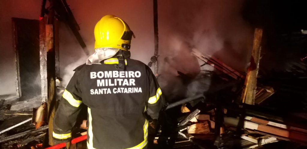 Santa Catarina celebra o Dia Nacional do Bombeiro com homenagens e ações educativas