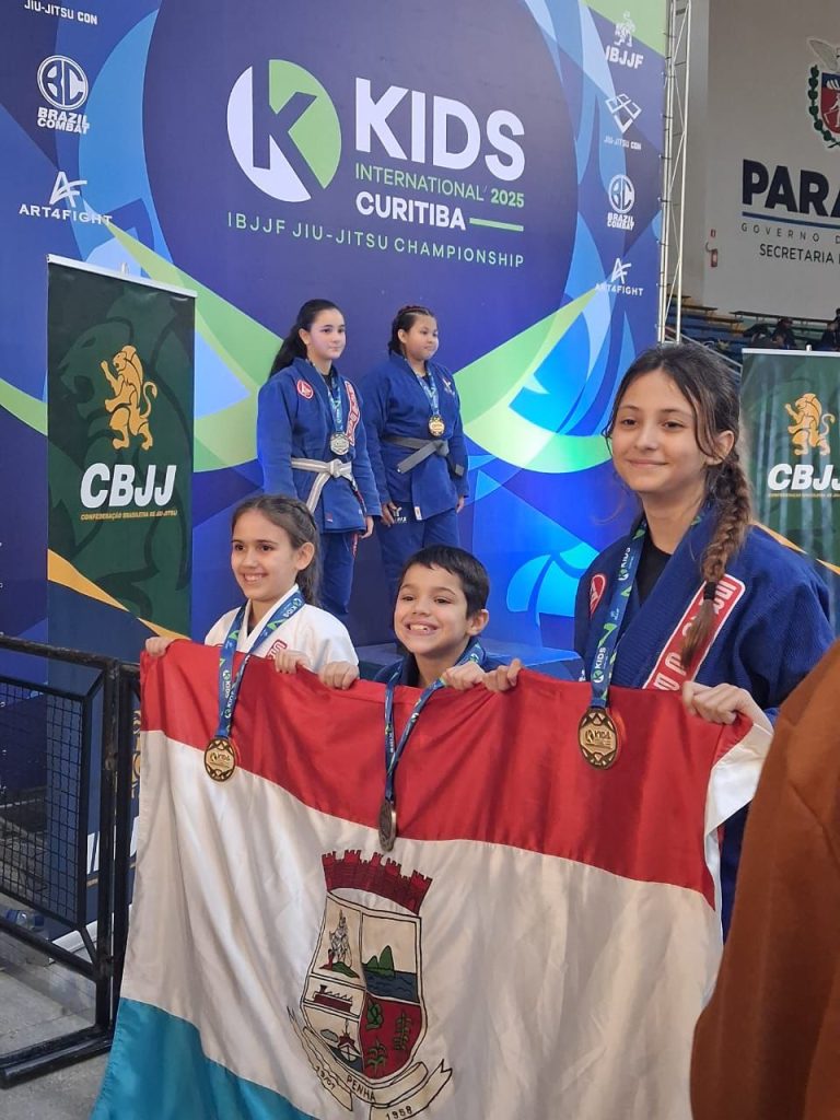 Atletas de Penha conquistam medalhas no Kids International IBJJF Jiu-Jitsu Championship