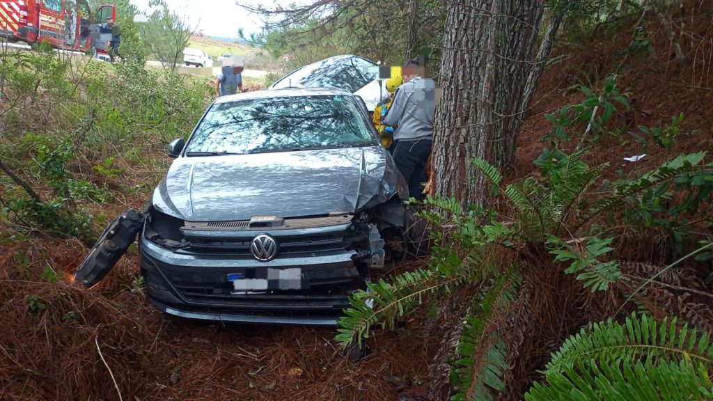 Colisão lateral deixa uma vítima fatal e feridos