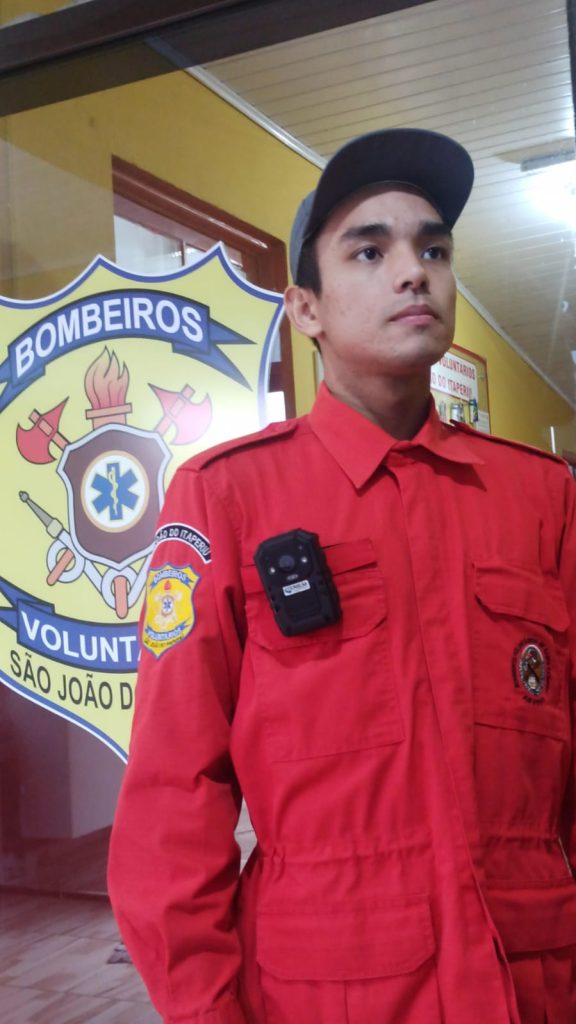 Tecnologia e Transparência: Bombeiros Voluntários de São João do Itaperiú iniciam uso de câmeras corporais em atendimentos