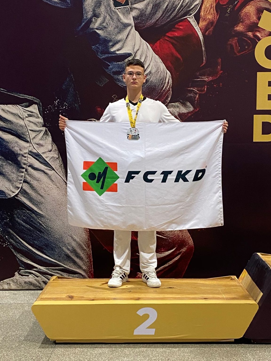 PIÇARRAS – Pedro Henrique Tansini conquista vice-campeonato no Super Brasileiro de Taekwondo em Aracaju