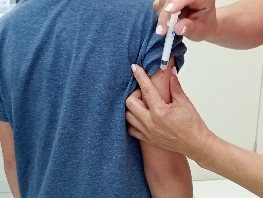 Mais de 200 crianças e adolescentes são imunizados no Dia D de Multivacinação em Barra Velha