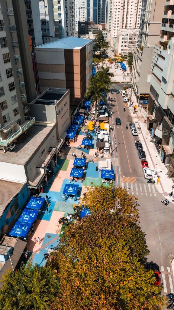 Praça da Bíblia ganhará pintura artística inspirada na Copa do Mundo em Balneário Camboriú