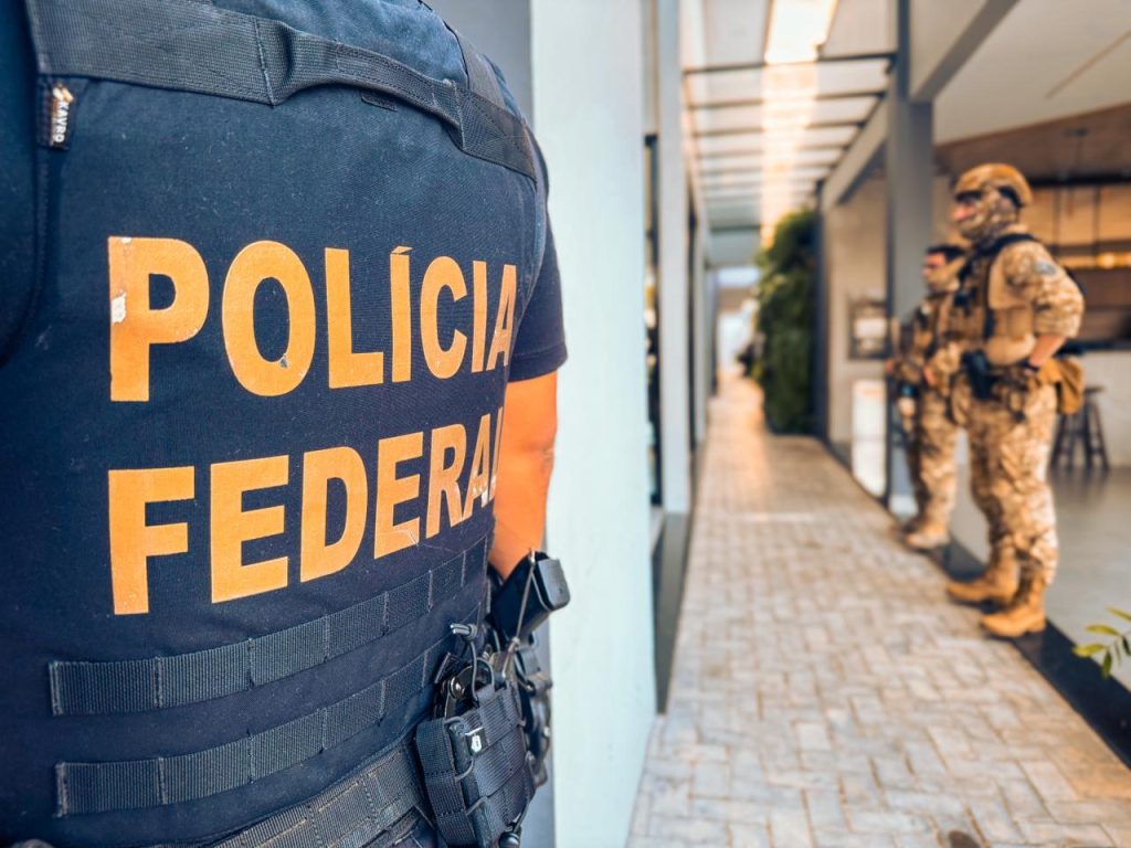 PF deflagra operação para apurar lavagem de dinheiro por meio da negociação de veículos