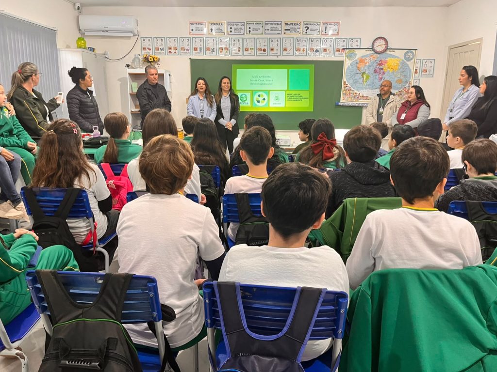 São João do Itaperiú abre a 1ª Semana da Educação Ambiental com atividades nas escolas da rede municipal